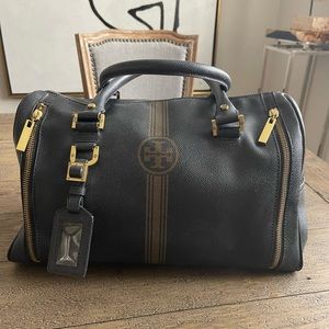 💯 Authentic Tory Burch Leather Purse